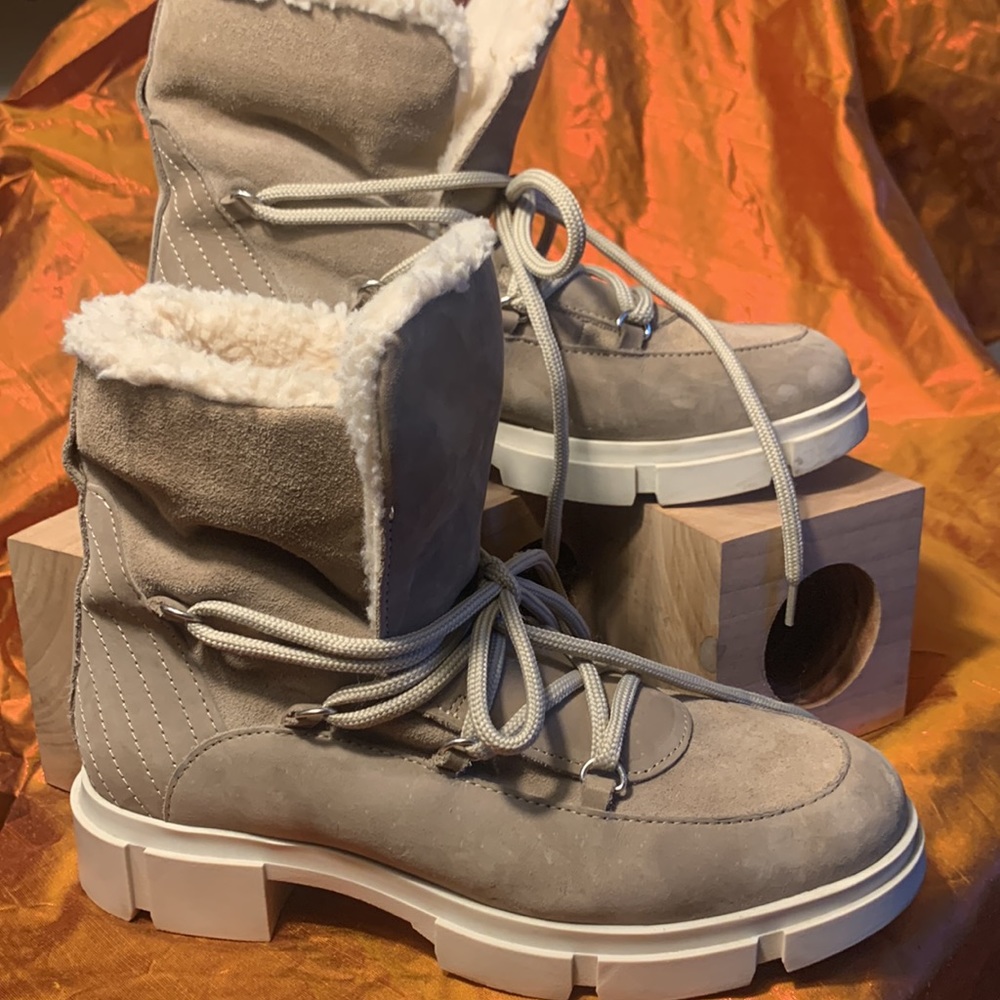 AVELLINI PORTUGAL SUEDE SHEARLING SHERPA LACEUP BOOTS